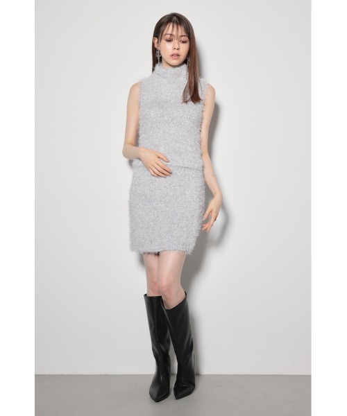 rienda(リエンダ)の「オフタートルノースリーブーシャギーニットトップス(ニット/セーター・レディース・ベージュ/ブラック/ライトグレー・FREE)」の10枚目の写真