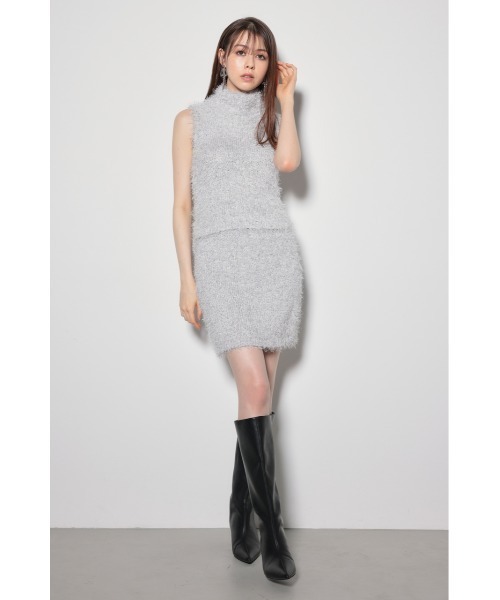 rienda(リエンダ)の「オフタートルノースリーブーシャギーニットトップス(ニット/セーター・レディース・ベージュ/ブラック/ライトグレー・FREE)」の11枚目の写真