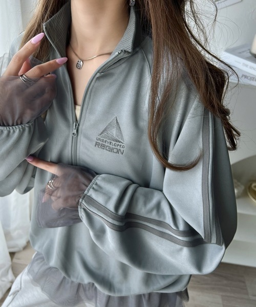 セール】スポーティ×ガーリーな1軍トップス。ワンポイント胸刺繍