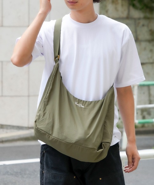BEN DAVIS(ベンデイビス)の「【BEN DAVIS/ベンデイビス】ナイロンショルダーバッグ BDW-8365(バックパック/リュック・メンズ・ベージュ/オフホワイト/ブラック/カーキ・FREE)」の9枚目の写真