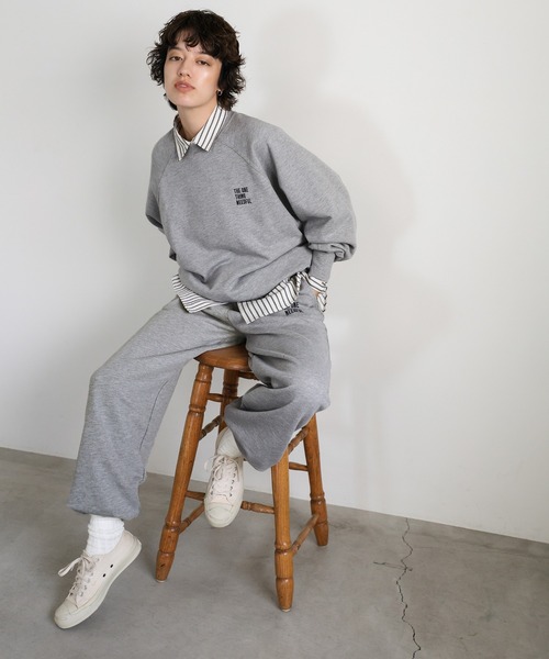 select MOCA(セレクトモカ)の「バックプリントスウェットトップス(スウェット・レディース・ブラック/グレー系その他/グレー・FREE)」の13枚目の写真
