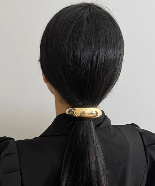 E&C closet…（イーアンドシークローゼット）の「ワイドメタルヘアゴム（ヘアゴム・レディース・シルバー/ゴールド・FREE）」の9枚目の写真