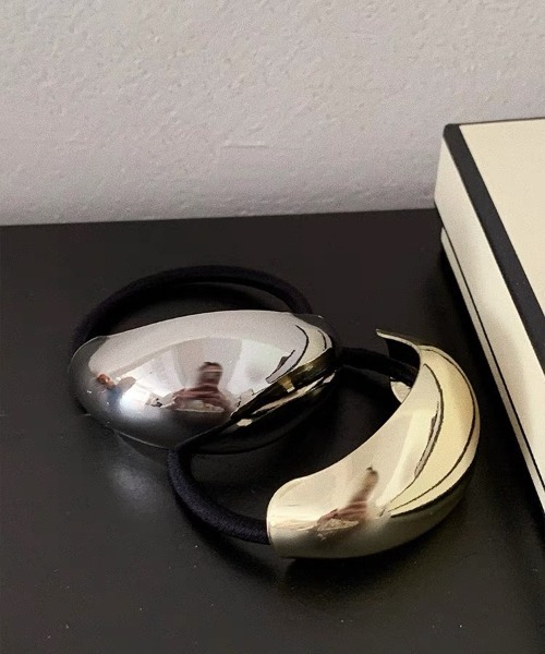 E&C closet…（イーアンドシークローゼット）の「ワイドメタルヘアゴム（ヘアゴム・レディース・シルバー/ゴールド・FREE）」の18枚目の写真