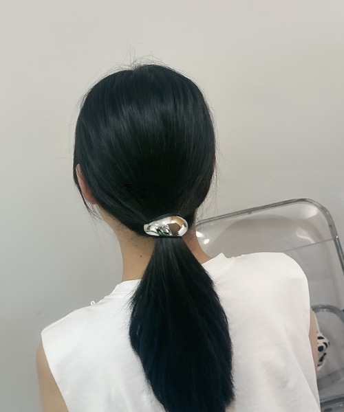 E&C closet…（イーアンドシークローゼット）の「ワイドメタルヘアゴム（ヘアゴム・レディース・シルバー/ゴールド・FREE）」の5枚目の写真