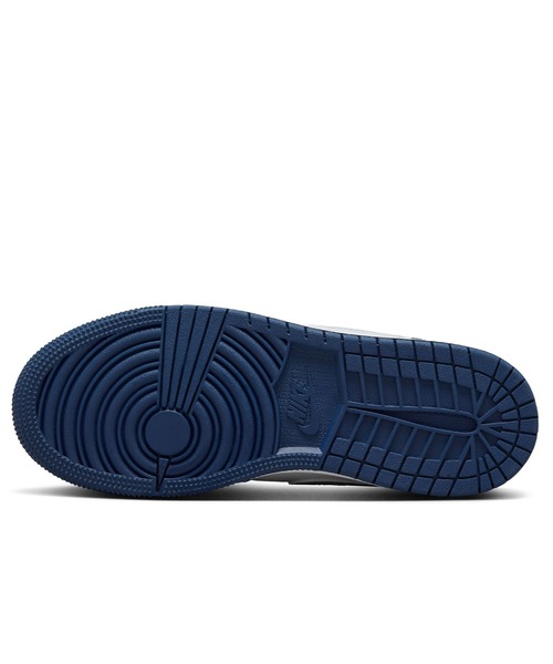 JORDAN BRAND(ジョーダンブランド)の「JORDAN BRAND AIR JORDAN 1 LOW GS 553560-141(スニーカー・レディース・ホワイト・25cm/24cm/23.5cm)」の6枚目の写真