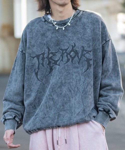 JOHN'S CLOSET(ジョンズクローゼット)の「【13】グランジデザイン オーバーサイズ クルーネックスウェット(スウェット・メンズ・オフホワイト/チャコールグレー/ライトグレー/パープル/スモークピンク/ブラウン・LARGE/MEDIUM)」の2枚目の写真