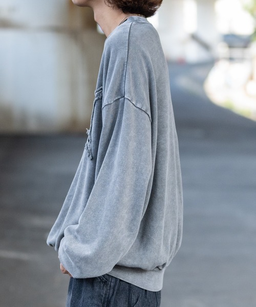 JOHN'S CLOSET(ジョンズクローゼット)の「【13】グランジデザイン オーバーサイズ クルーネックスウェット(スウェット・メンズ・オフホワイト/チャコールグレー/ライトグレー/パープル/スモークピンク/ブラウン・LARGE/MEDIUM)」の13枚目の写真