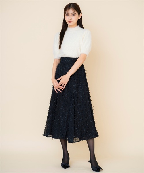 REDYAZEL(レディアゼル)の「リボンモチーフフレアスカート(スカート・レディース・ベージュ/ブラック・SMALL/MEDIUM)」の3枚目の写真