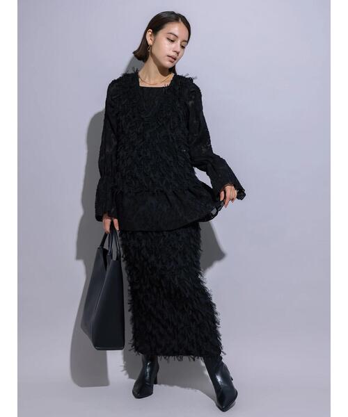 Te chichi(テチチ)の「【Atelier Noir】フリンジチュールVネックベスト(セットアップ可)(シャツ/ブラウス・レディース・ブラック・F)」の6枚目の写真
