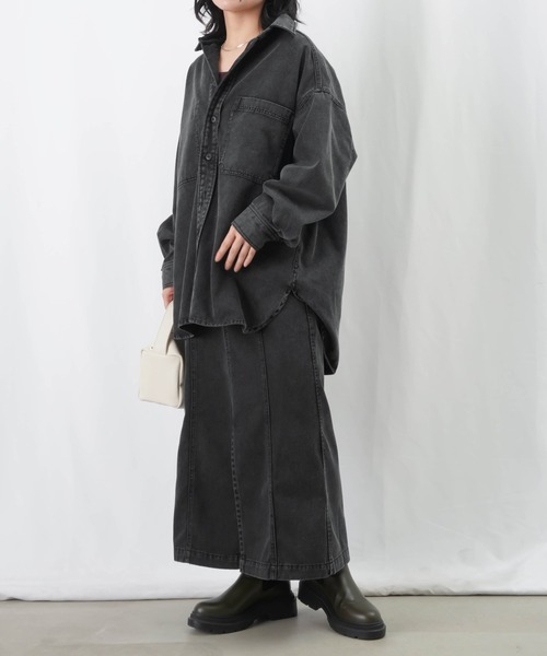 LUCA/LADY LUCK LUCA（ルカ/レディラックルカ）の「LC/LLL 硫化染めナローデニムスカート / フロントスリットデニムタイトスカート（デニムスカート・レディース・ブラック/インディゴブルー・FREE）」の17枚目の写真