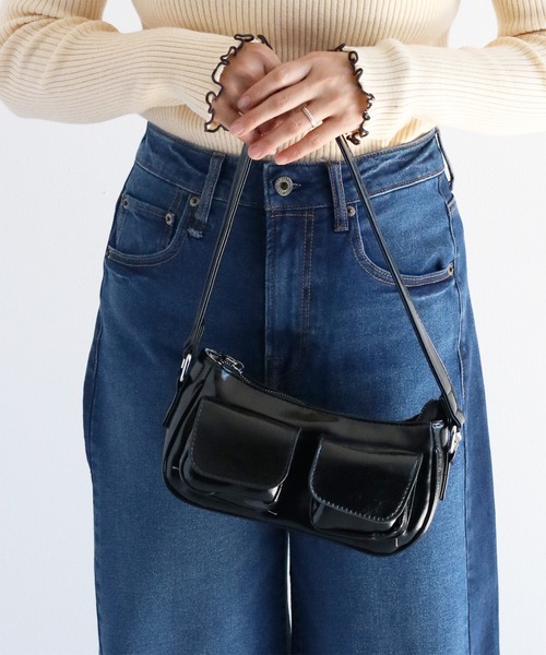 cepo（セポ）の「〈ZOZO限定カラーあり〉ワンショルダーバッグ（ショルダーバッグ・レディース・レッド/ブラック/シルバー・FREE）」の2枚目の写真