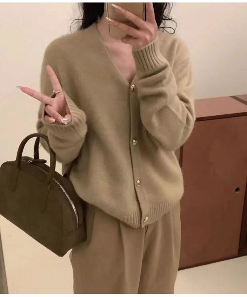 MAISON DE THERESE(メゾン ド テレーズ)の「ボタン付きカーディガン(カーディガン/ボレロ・レディース・アイボリー/ローズ/ピンク/レッド/ベージュ/ダークグレー・FREE)」の4枚目の写真