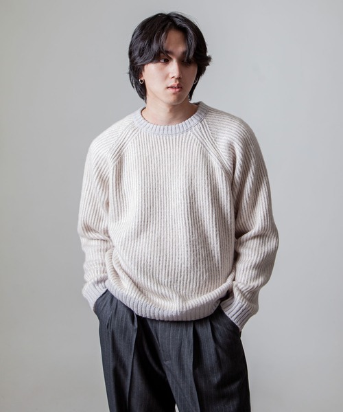 ZIP FIVE -White Line-(ジップファイブホワイトライン)の「【White Line】 コントラスト クルー ニット / 短丈 ニット / セーター(ニット/セーター・メンズ・ブラック/オレンジ/グレー/オリーブ/アイボリー・MEDIUM/X-LARGE/LARGE)」の2枚目の写真