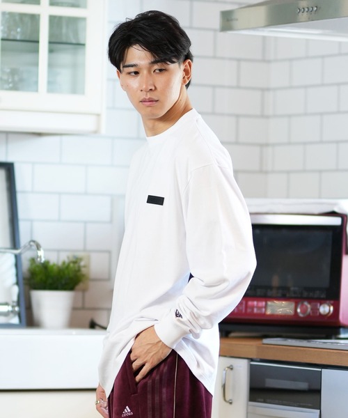 NEW ERA(ニューエラ)の「NEW ERA/ニューエラ ロンT/長袖Tシャツ バックプリント 14324692/14324693/14324694(Tシャツ/カットソー・メンズ・ベージュ/ホワイト/ブラック・M/L/XL/XXL)」の5枚目の写真