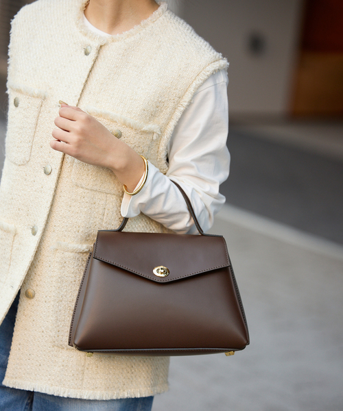 MARCO BIANCHINI(マルコビアンチーニ)の「MARCO BIANCHINI/マルコ・ビアンキーニ レザーフラップBAG 24030(ショルダーバッグ・レディース・キャメル/ブラウン・FREE)」の5枚目の写真