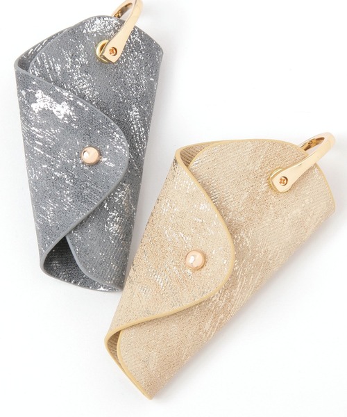 LAKOLE(ラコレ)の「コンパクトキーケース / 282445(キーケース/キーアクセサリー・レディース・ベージュ/チャコール・FREE)」の7枚目の写真