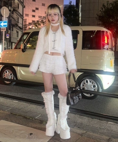 XU(エックスユー)の「【Never mind the XU】tie set knit cardigan / 【ネバーマインド ザ エックスユー】ネクタイセットニット長袖カーディガン(カーディガン/ボレロ・レディース・ホワイト/ライトグレー/ブラック・ONE SIZE)」の13枚目の写真