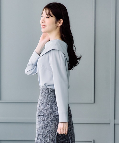 12Twelve Agenda(トゥエルブ アジェンダ)の「肩レースオフショル風ブラウス(シャツ/ブラウス・レディース・サックスブルー/オフホワイト/ブラック・M)」の11枚目の写真