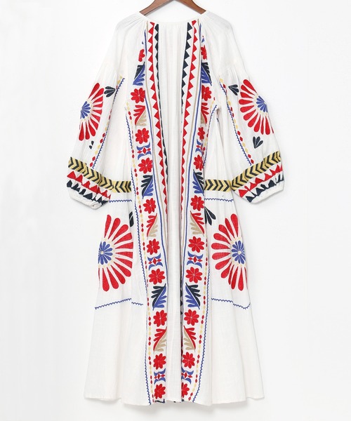 チャイハネ(チャイハネ)の「【チャイハネ】バフラ刺繍ワンピース(ワンピース・レディース・ホワイト/ブラック/ベージュ・FREE)」の8枚目の写真