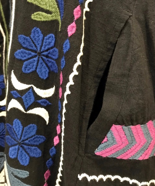 チャイハネ(チャイハネ)の「【チャイハネ】バフラ刺繍ワンピース(ワンピース・レディース・ホワイト/ブラック/ベージュ・FREE)」の4枚目の写真