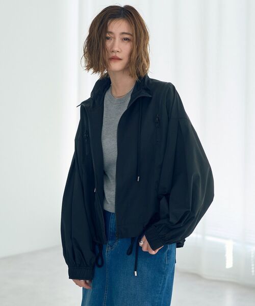 Editt by YECCA VECCA(エディットバイイェッカヴェッカ)の「マルチway ZIPブルゾン(ブルゾン・レディース・ブラック/ライトベージュ・FREE)」の4枚目の写真