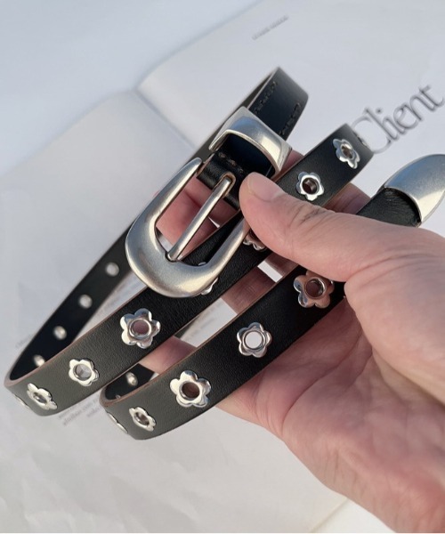 LAC-VERT（ラック・ヴェール）の「フラワーハトメベルト（ベルト・レディース・ブラック/キャメル/ブラウン・FREE）」の4枚目の写真