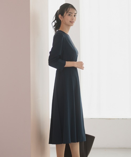 CELEN（セレン）の「【洗える/防シワ/UV/花粉防止】プリーツワンピース ≪卒業式 入学式 セレモニー ママスーツ≫（スーツスカート・レディース・ネイビー/ピンクベージュ/グレー・L/M/S）」の10枚目の写真