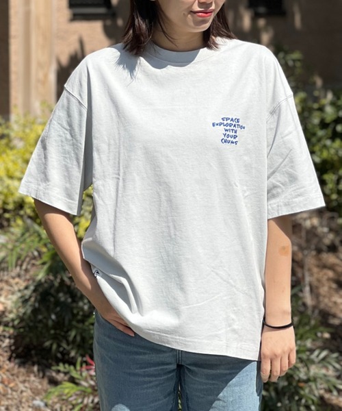 CHUMS(チャムス)の「【CHUMS】 Space Booby Spacesuit T-Shirt スペースブービースペースシャツティーシャツ(Tシャツ/カットソー・メンズ・グレー/ブルー/ブラック/ホワイト・LARGE/X-LARGE/MEDIUM)」の3枚目の写真