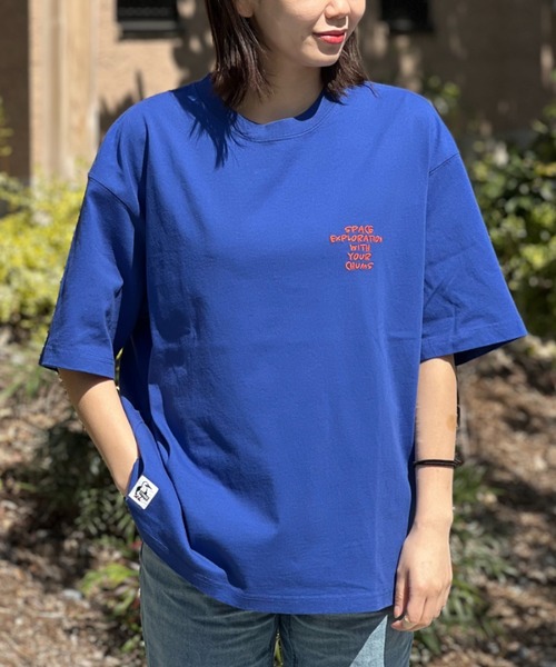 CHUMS(チャムス)の「【CHUMS】 Space Booby Spacesuit T-Shirt スペースブービースペースシャツティーシャツ(Tシャツ/カットソー・メンズ・グレー/ブルー/ブラック/ホワイト・LARGE/X-LARGE/MEDIUM)」の4枚目の写真