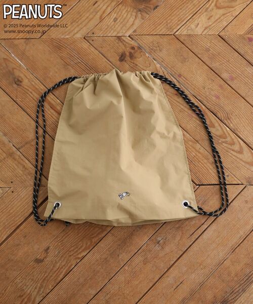 PEANUTS（ピーナッツ）の「■PEANUTS スヌーピーナップサック（バックパック/リュック・レディース・ベージュ/アイボリー/ブラック・FREE）」の3枚目の写真