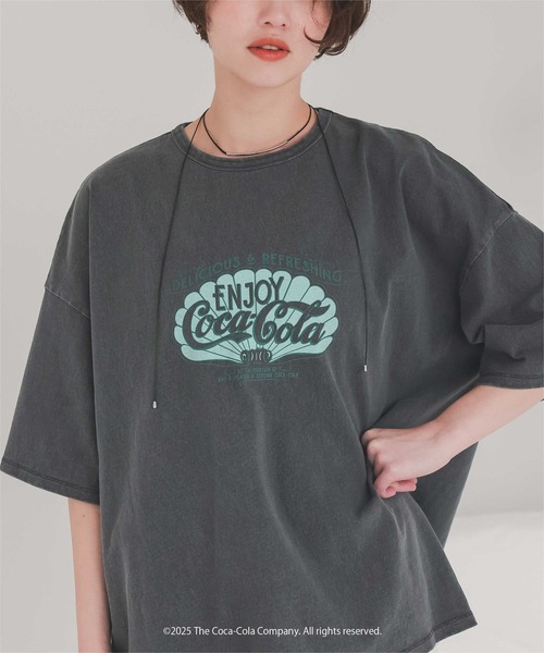 titivate（ティティベイト）の「コカ・コーラ オーバーサイズTシャツ（Tシャツ/カットソー・レディース・グレー系その他/グレー系その他2/グレー系その他3・S/M/L）」の4枚目の写真