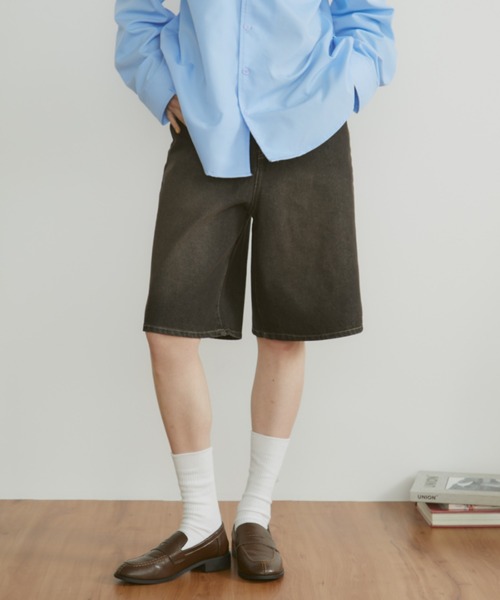 MERLOT(メルロー)の「【ウォッシュ加工】ヴィンテージライクデニムハーフパンツ(デニムパンツ・レディース・ブラック/ブルー・FREE)」の16枚目の写真