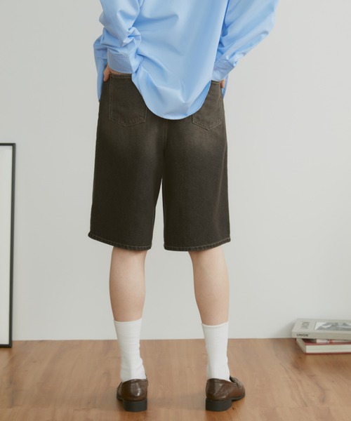 MERLOT(メルロー)の「【ウォッシュ加工】ヴィンテージライクデニムハーフパンツ(デニムパンツ・レディース・ブラック/ブルー・FREE)」の19枚目の写真