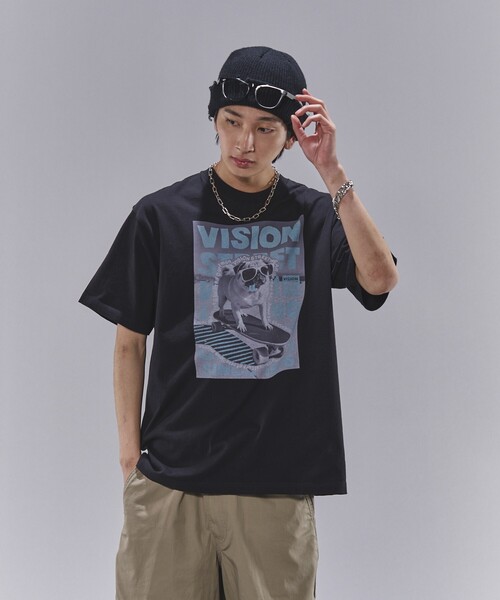 PUBLUX（パブリュクス）の「VISION STREET WEAR/ヴィジョンストリートウェアー DOG PHOTO グラフィックTシャツ(限定展開)　(UNISEX)（Tシャツ/カットソー・メンズ・ホワイト/ブラック/ライトグレー・MEDIUM/X-LARGE/LARGE）」の4枚目の写真