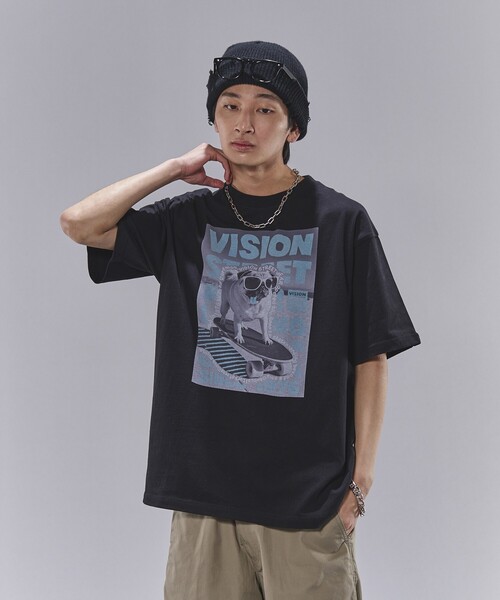 PUBLUX（パブリュクス）の「VISION STREET WEAR/ヴィジョンストリートウェアー DOG PHOTO グラフィックTシャツ(限定展開)　(UNISEX)（Tシャツ/カットソー・メンズ・ホワイト/ブラック/ライトグレー・MEDIUM/X-LARGE/LARGE）」の5枚目の写真