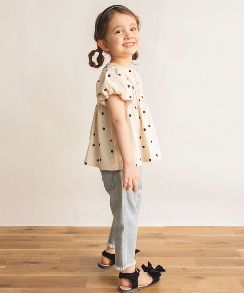 BRANSHES(ブランシェス)の「バルーン袖シャーリングTシャツ(Tシャツ/カットソー・キッズ・アイボリー/ブラック/カラフル・120/130/80/90/100/150/140/110)」の13枚目の写真