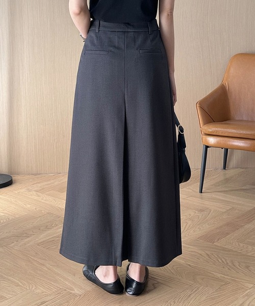 DECADE CLASSIC(ディケイド クラシック)の「スリット入りフレアスカート(スカート・レディース・ダークグレー/ブラック・SMALL/MEDIUM/LARGE)」の8枚目の写真