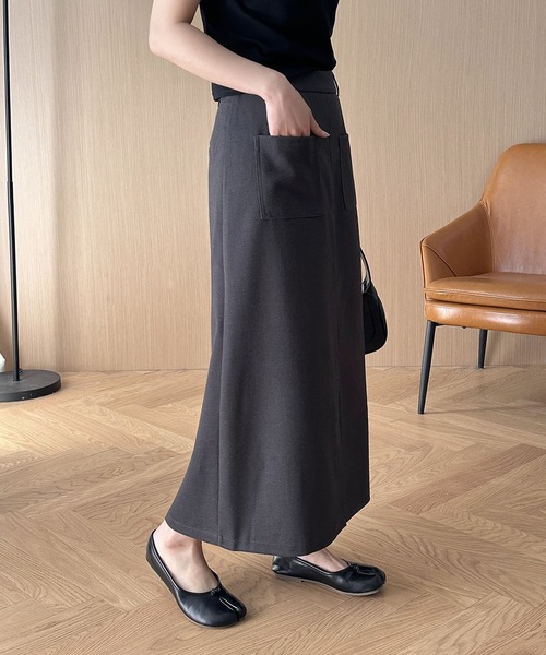 DECADE CLASSIC(ディケイド クラシック)の「スリット入りフレアスカート(スカート・レディース・ダークグレー/ブラック・SMALL/MEDIUM/LARGE)」の11枚目の写真
