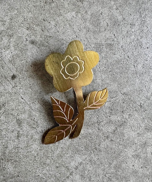 COMMON WARE（コモンウェアー）の「4on:Matsuo Miyuki Brass Brooch 松尾みゆき ブラスプローチ（ブローチ/コサージュ・レディース・B/A/C/D/E/F・FREE）」の18枚目の写真