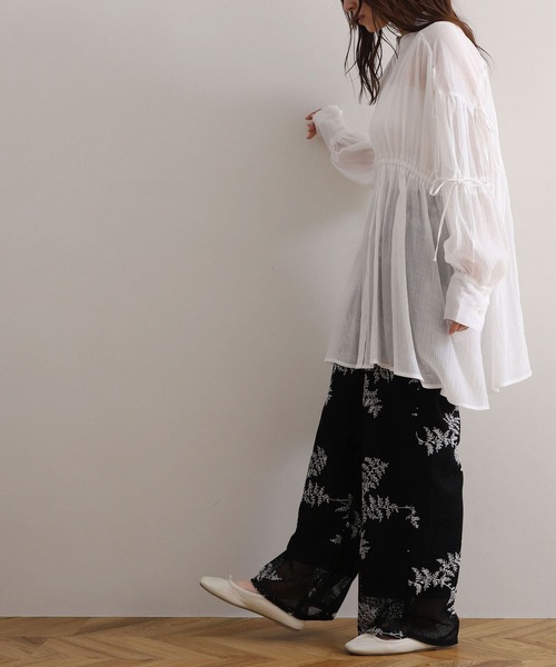 NOAHL(ノアル)の「【NOAHL】リボンギャザーチュニックブラウス(シャツ/ブラウス・レディース・ブルーグレー/ホワイト・FREE)」の15枚目の写真