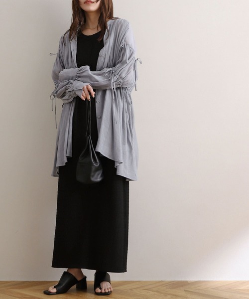 NOAHL(ノアル)の「【NOAHL】リボンギャザーチュニックブラウス(シャツ/ブラウス・レディース・ブルーグレー/ホワイト・FREE)」の9枚目の写真