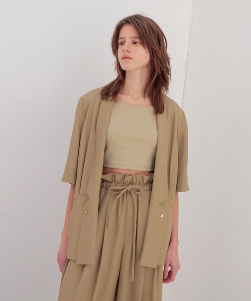 DRESSLAVE(ドレスレイブ)の「relaxy half sleeve jacket(リラクシーハーフスリーブジャケット)(ノーカラージャケット・レディース・ホワイト/キャメル・38)」の2枚目の写真