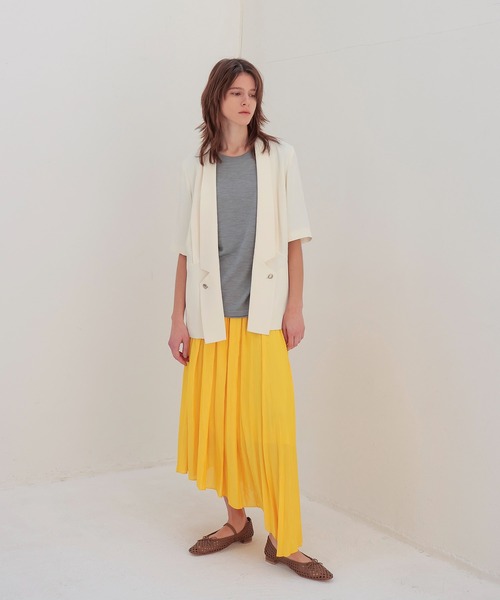 DRESSLAVE（ドレスレイブ）の「relaxy half sleeve jacket(リラクシーハーフスリーブジャケット)（ノーカラージャケット・レディース・ホワイト・38）」の5枚目の写真