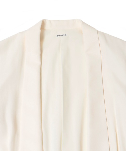 DRESSLAVE（ドレスレイブ）の「relaxy half sleeve jacket(リラクシーハーフスリーブジャケット)（ノーカラージャケット・レディース・ホワイト・38）」の20枚目の写真