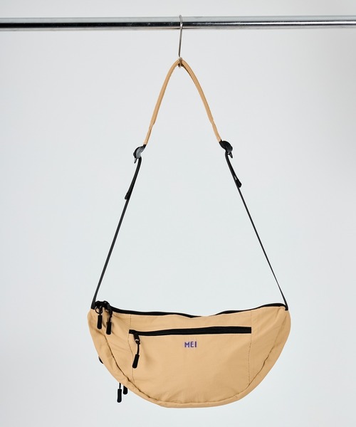 MEI(メイ)の「【MEI / メイ 】ボディバッグ ウエストポーチ ショルダー BOTTOM LINE SHOULDER(ショルダーバッグ・メンズ・ベージュ/ブラック/ライトグレー・FREE)」の3枚目の写真