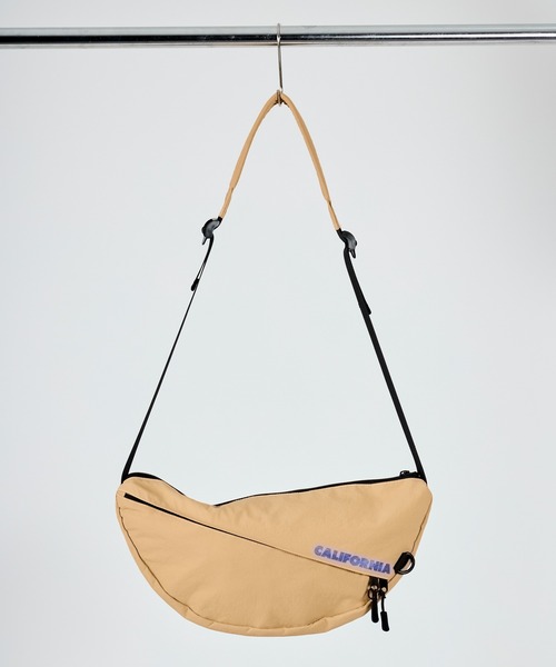 MEI(メイ)の「【MEI / メイ 】ボディバッグ ウエストポーチ ショルダー BOTTOM LINE SHOULDER(ショルダーバッグ・メンズ・ベージュ/ブラック/ライトグレー・FREE)」の6枚目の写真