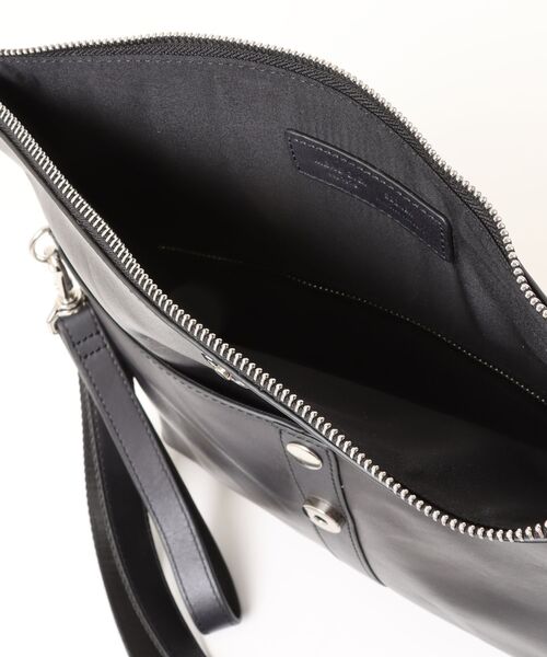 MEN'S BIGI(メンズビギ)の「【SEEKER/シーカー】2wayクラッチ&ショルダーバッグ(クラッチバッグ・メンズ・ネイビー/グリーン/ブラック・FREE)」の6枚目の写真