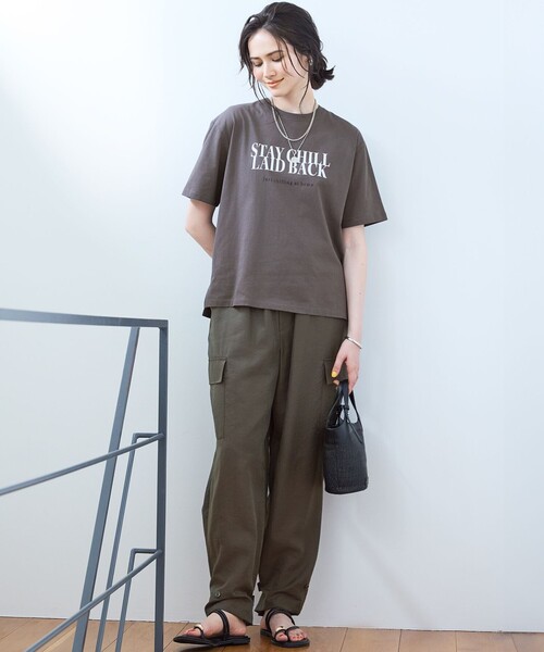 23区 S(ニジュウサンクチイサイサイズ)の「【SLOW/一部店舗限定】MVSコットン ロゴTシャツ(Tシャツ/カットソー・レディース・グレー系/ライラック系/ホワイト系/カーキ系・32)」の8枚目の写真