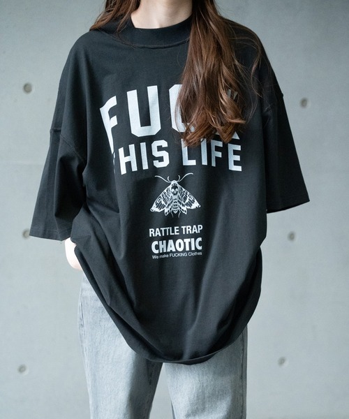 RATTLE TRAP(ラトルトラップ)の「【CHAOTIC】別注FUCK THIS LIFEプリントオーバーサイズTシャツ(Tシャツ/カットソー・メンズ・ブラック/ホワイト・M/L/LL)」の2枚目の写真