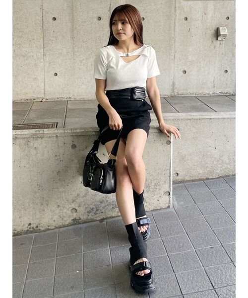 MURUA(ムルーア)の「フロントパーツレイヤードトップス(Tシャツ/カットソー・レディース・ブラック/オレンジ/ホワイト・FREE)」の17枚目の写真